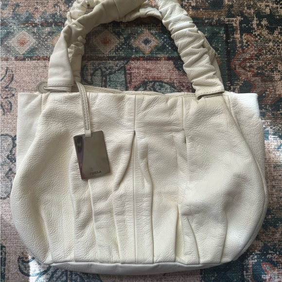 Beautiful Italian Leather Bag in great condition - Picture 8 of 8